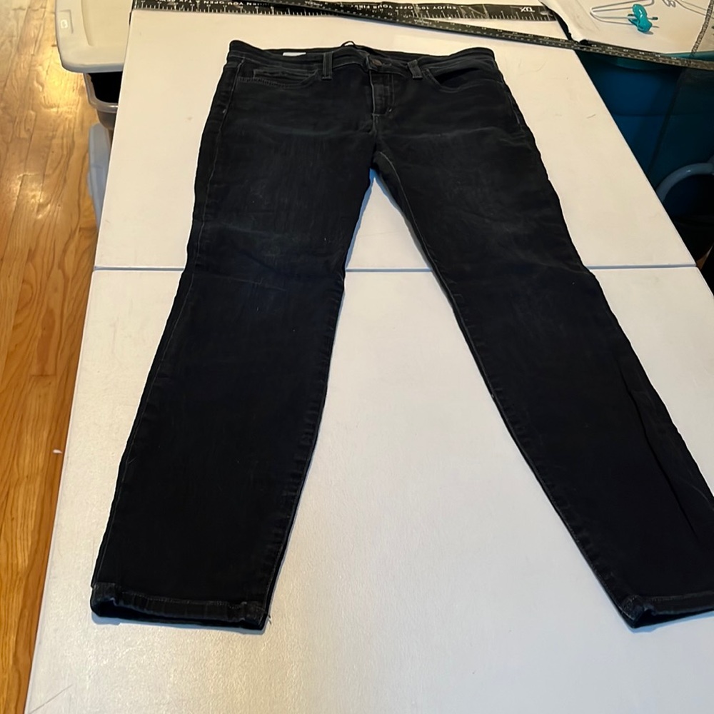 Joe’s Jeans size 31 dark blue jeans skinny with stretch ankle